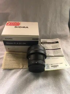 Lensa Sigma 30mm F1.4 for Fuji