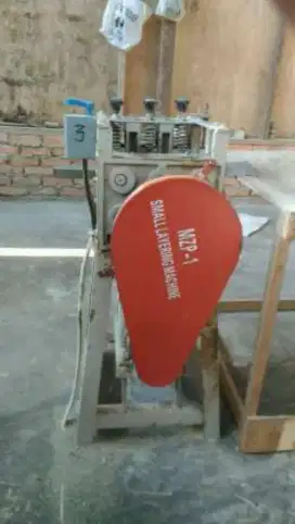 Set perlengkapan mesin pembuat lidi