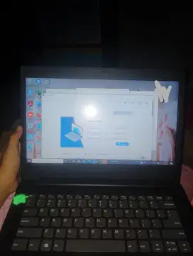 Laptop Lenovo Ideapad 13-14Ikb