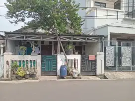 Rmh Sewa Bulanan Akses JL 2 Mobil Furnished