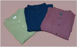 Kemeja UniQlo XL Fit Relaxed. Kerah Shanghai dengan 3 Pilihan Warna.