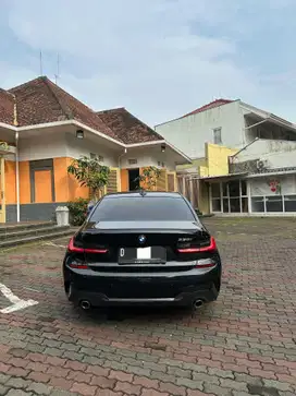 BMW 330i 2020 Bensin