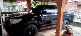 Jual mobil Hilux Pik up bensen ORI
