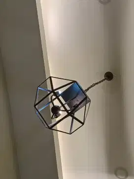 Lampu gantung industrial