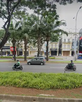 Disewa Ruko Mendrisio 3 Lantai di Gading Serpong, Tangerang