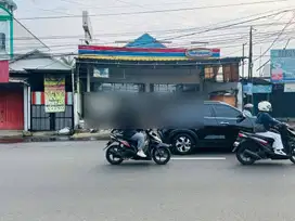 Dijual Bangunan Komersil Di Pinggir Jalanan Utama