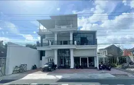 DISEWAKAN GEDUNG KANTOR DI DEPOK SLEMAN