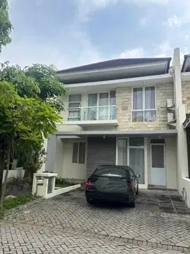 CIAMIK! DISEWA RUMAH ROYAL RESIDENCE FULL FURNISH dkt Pakuwon Indah