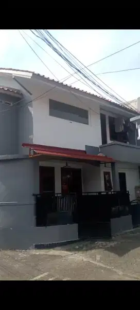 Rumah di jual murah 2 lantai masuk mobil