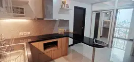 Lokasi Strategis Dijual 2 Kamar AKR Gallery West Residence Furnish
