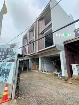 RUKO BARU COCOK UNTUK USAHA DI JAGAKARSA JAKARTA SELATAN