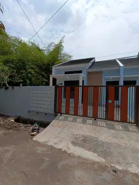Dijual Cepat Rumah Siap Huni 5 Menit Jln Raya Alternatif Cibubur