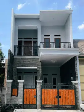 Dijual Rumah Minimalis 2 lantai di pondok ungu sektor v
