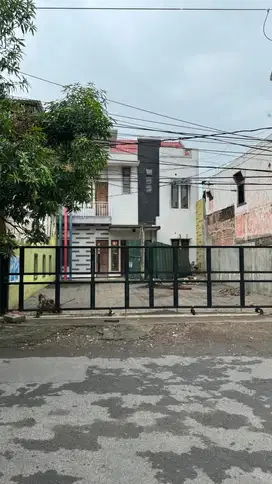 Dijual / Disewakan Rumah Raya Dukuh Menanggal