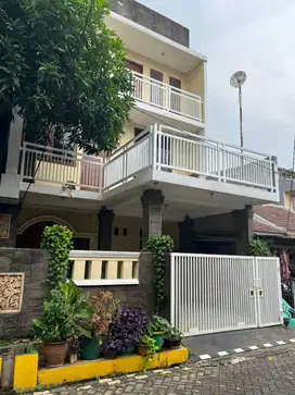 RUMAH CANTIK HARAPAN BARU REGENCY 3 LANTAI DEKAT STASIUN CAKUNG