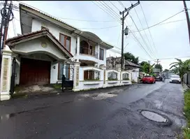 rumah sangat strategis jalan kaliurang KM 6 dekat ringroad