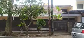 DISEWAKAN RUMAH SIAP HUNI DI JALAN HARUMAN DEKAT BURANGRANG BANDUNG