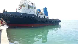 Di jual Tugboat / kapal tunda mesin Caterpilar 2x780 hp tahun 2001