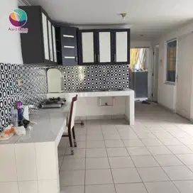 Dijual cepat rumah 2 lantai dekat pintu tol kota wisata