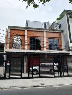Rumah Konsep Industrial Bangunan Baru Kawasan Setiabudi
