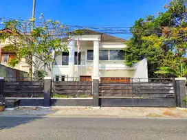 Rumah Kantor Dijual Tepi jalan Raya Jogja Kota