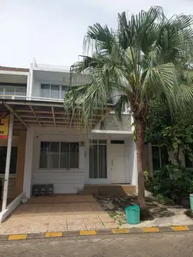 Rumah siap pakai, dalam cluster bebas banjir.Galaxy
