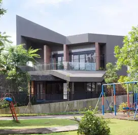 Dijual Rumah Cantik Mewah ada Swim Pool di Sektor 9 Bintaro FM-12616