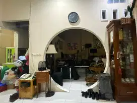 rumah bagus untuk usaha d area Koja Jakarta Utara lt 200m, harga 2.6M