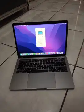 Macbook Pro 13 inci 2019 i7 16 512gb