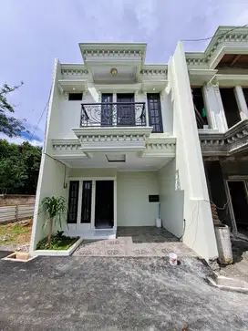Jual Rumah Classic Modern 2 Lantai Di Ciganjur Jagakarsa
