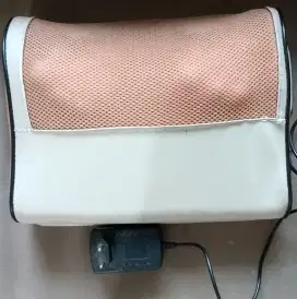 Bantal Pijat Multifungsi