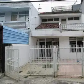 Rumah Dijual Cepat BU di Kelapa Gading