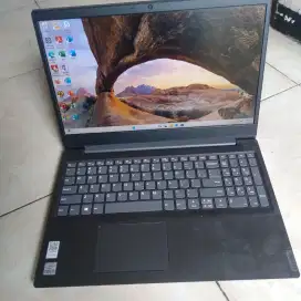 Lenovo V15 i5 Gen10 Ram8 ssd256 FHD IPS Batre awet