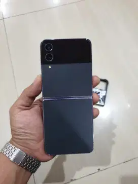 Samsung galaxy z flip 4