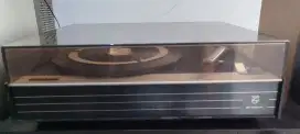 Jual turntable merk Phillips