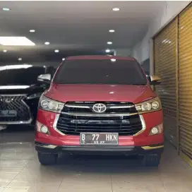 Innova Venturer Bensin AT