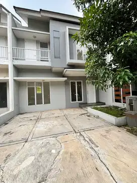 Rumah Besar di Cluster Exclusive Serpong Jaya