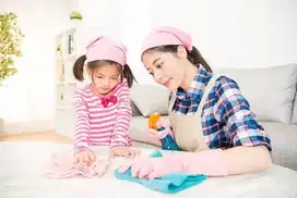 Dibutuhkan Pengasuh Bayi / Baby Sitter