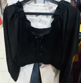 Atasan Crop Wanita Lengan Panjang