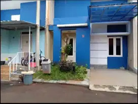 Dijual rumah di The Green Legok