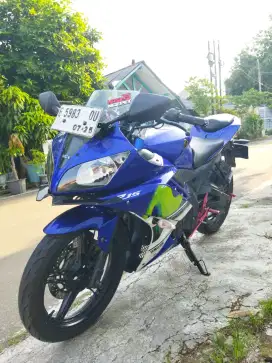 YAMAHA R15 TAHUN 2015 MOVISTAR