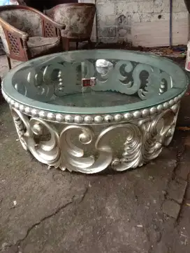 Meja ukir kayu kaca