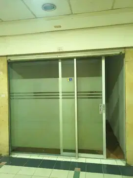 Di sewakan kios di mgk Kemayoran
