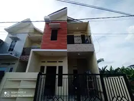 Rumah 2 Lantai Murah Strategis Cibinong