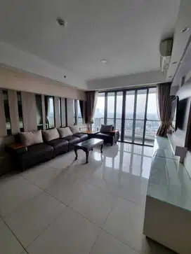 Dijual / Disewakan Apartemen St Moritz Tower Royal Type 3+1 BR