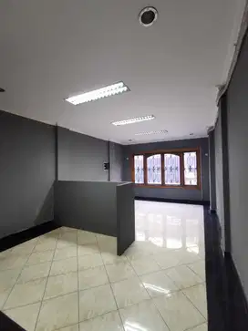Dijual Ruko Komplek Duta Merlin Jakarta Pusat, lokasi bagus