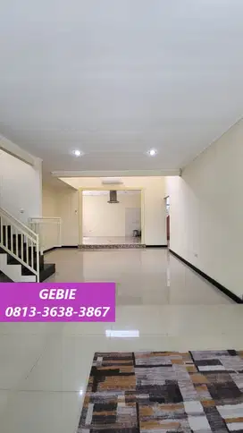 Rumah Modern Desain Ruangan Plong di Mertilang Bintaro Jaya FM-15578