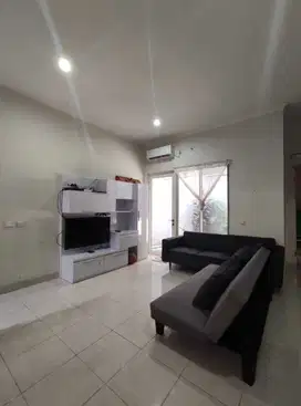 Dijual Cepat Rumah Bagus Cluster Canary The Springs Gading Serpong