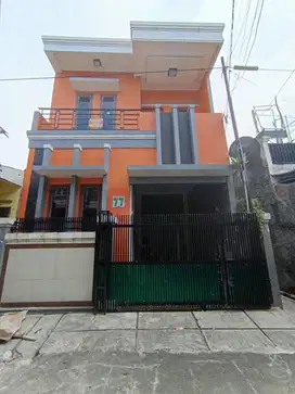 Rumah siap Huni akses mobil dekat stadion JIS Sunter Jakarta Utara.