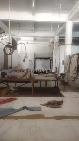 Rumah Usaha 4 Lantai Ceiling 41/2 Mtr Lift Hadap Barat Jelambar